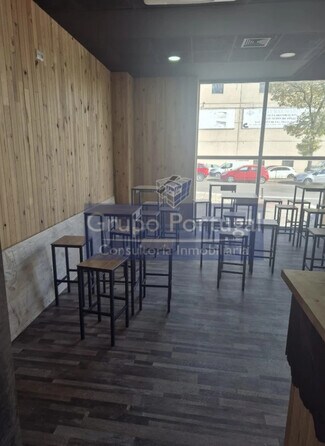 Plus de détails pour Commerce de détail à louer