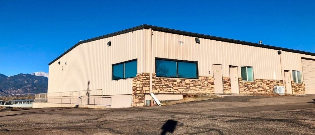 4250 Hancock Expressway, Colorado Springs, CO for lease Building Photo- Image 1 of 8
