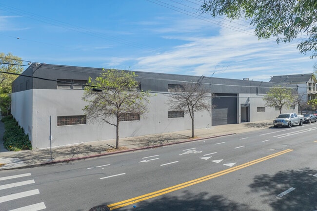 More details for 1680 14th St, Oakland, CA - Industrial for Lease