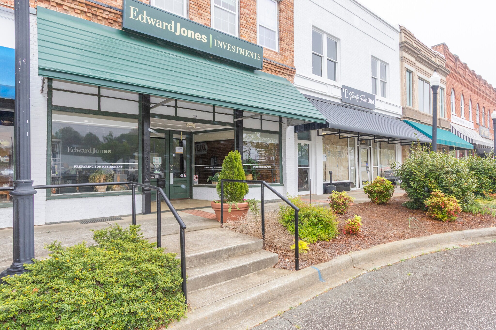 312 City Sq, Belton, SC for sale Primary Photo- Image 1 of 7