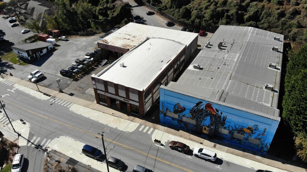 217 Coxe Ave, Asheville, NC for sale - Building Photo - Image 3 of 28