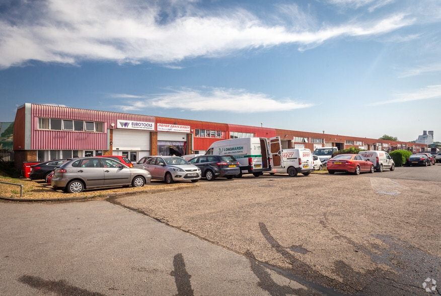 Padholme Rd, Peterborough for sale - Primary Photo - Image 1 of 2