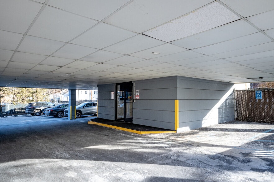 7 High St, Huntington, NY for lease - Building Photo - Image 3 of 7