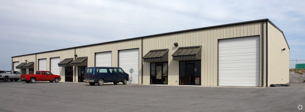 304 Sand Hill Rd, La Vergne, TN à louer - Photo du bâtiment - Image 3 de 4
