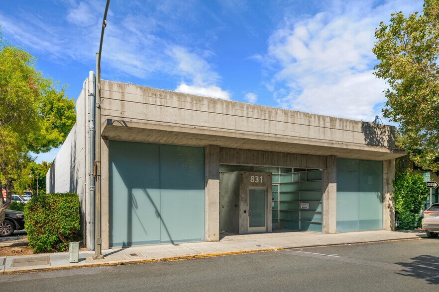 831 High St, Palo Alto, CA à vendre - Photo du bâtiment - Image 3 de 7