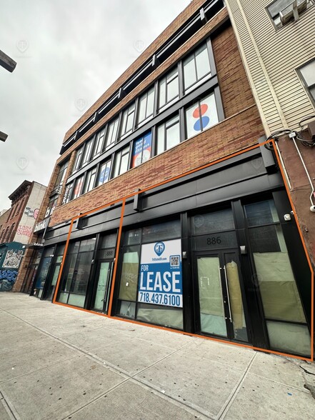 886-892 Broadway, Brooklyn, NY for lease - Building Photo - Image 1 of 1