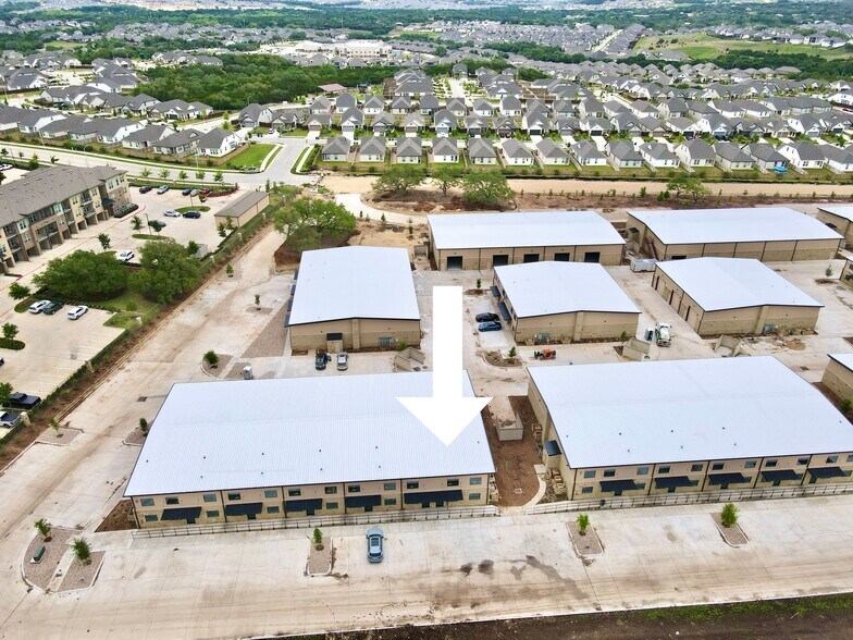 401 S Chitalpa St, Leander, TX for lease - Building Photo - Image 2 of 4