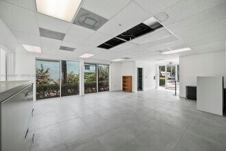 200 E Dania Beach Blvd, Dania Beach, FL à louer Photo intérieure- Image 2 de 25