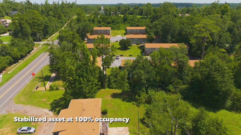 3034 Jefferson St, Marianna, FL à vendre - Vidéo sur l’inscription commerciale - Image 1 de 36