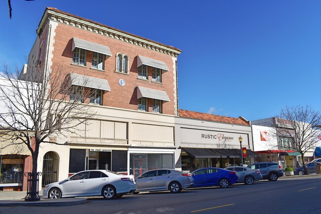 Plus de détails pour 421-423 D St, Marysville, CA - Commerce de détail à vendre