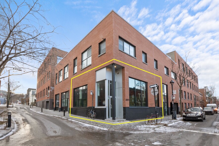 4350 Av De L'hôtel-De-Ville, Montréal, QC à louer - Photo principale - Image 1 de 2