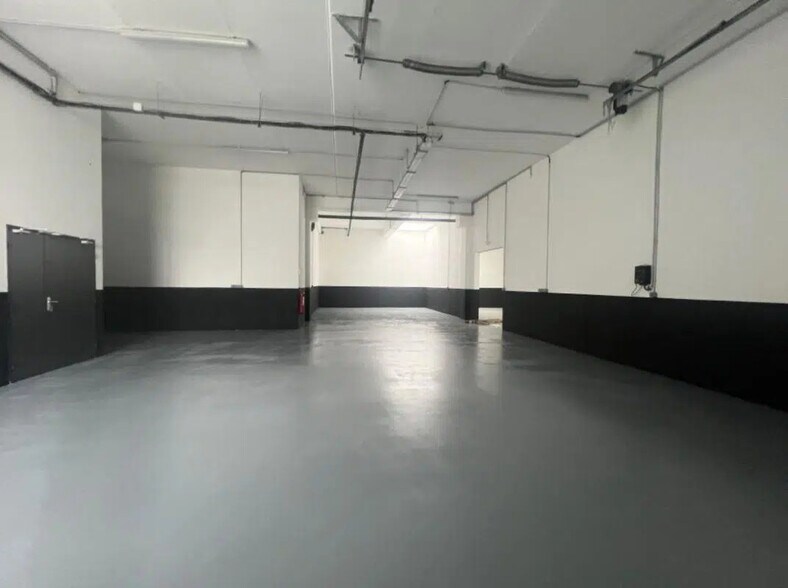 Bureau dans Villejuif à louer - Photo intérieure - Image 3 de 8