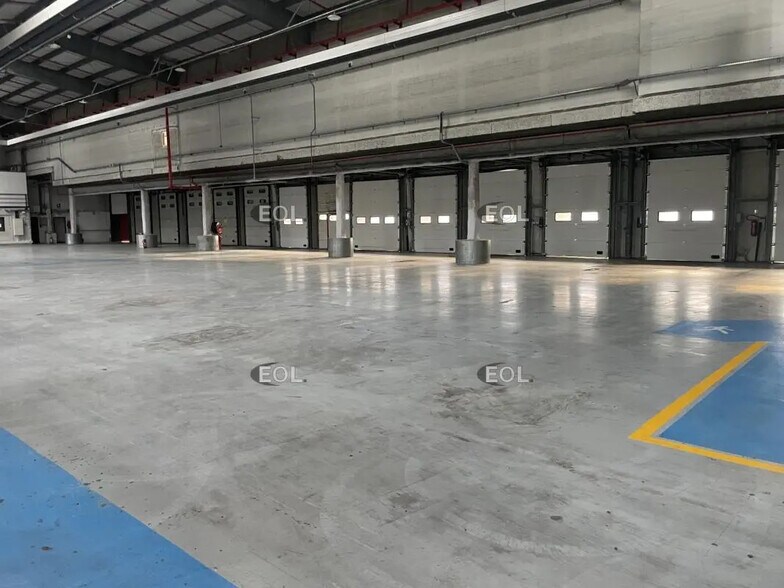 Industrial in Gennevilliers for lease - Building Photo - Image 3 of 6