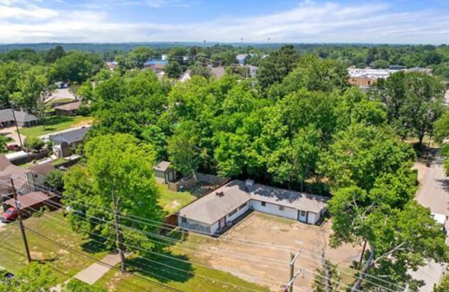 207 S College St, Lindale, TX for sale - Primary Photo - Image 1 of 2