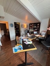 99 N First St, Zionsville, IN à louer Photo intérieure- Image 2 de 4