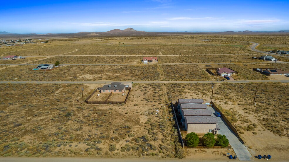 19660 98th St, California City, CA à vendre - Photo du bâtiment - Image 2 de 7