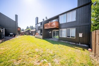 More details for 1046 NE 17th Ave, Hillsboro, OR - Multifamily for Sale