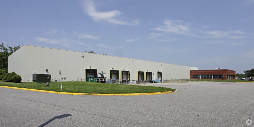 2500 Hawkeye Ct, Virginia Beach, VA à louer - Photo du bâtiment - Image 1 de 12