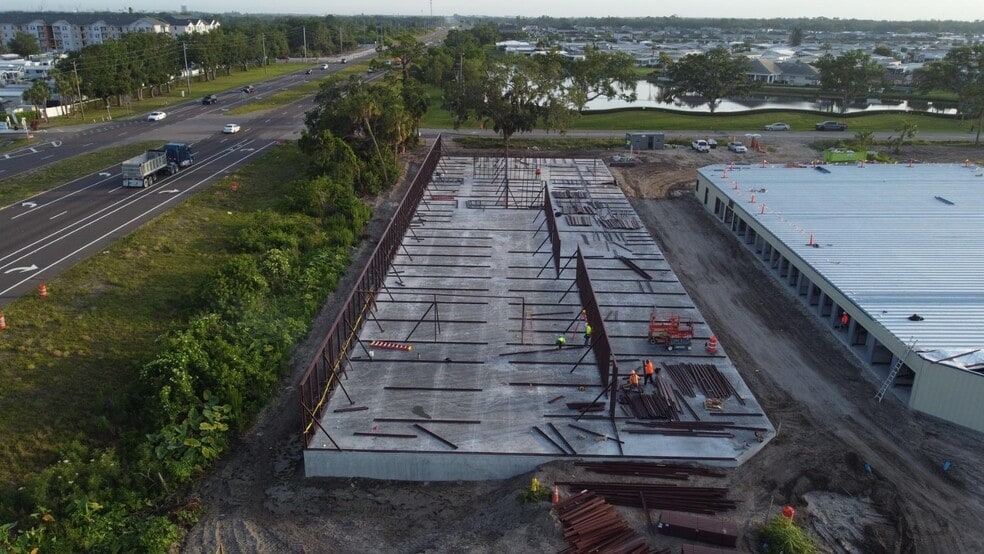 2419 E 85th St, Palmetto, FL for sale - Building Photo - Image 2 of 3