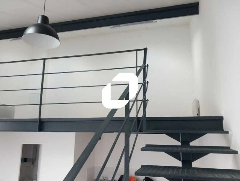 Bureau dans Villejuif à louer - Photo intérieure - Image 3 de 6