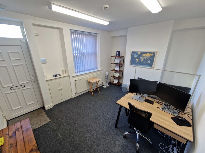 6 High St, Belper à louer - Photo du bâtiment - Image 2 de 13
