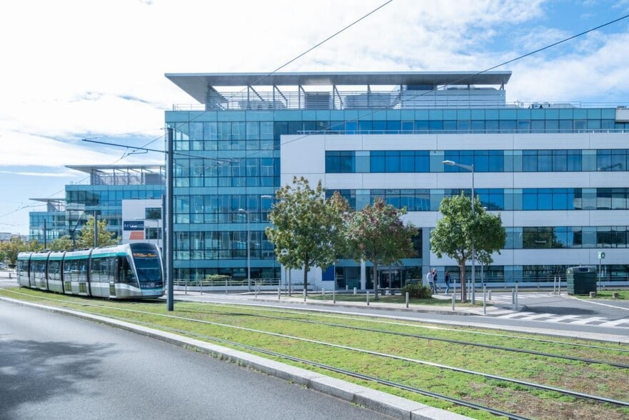 Paris Orly-Rungis, Rungis for lease - Building Photo - Image 3 of 3