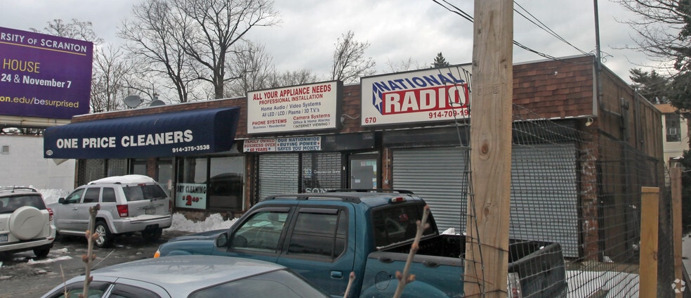 670 Central Park Ave, Yonkers, NY for lease - Primary Photo - Image 1 of 13