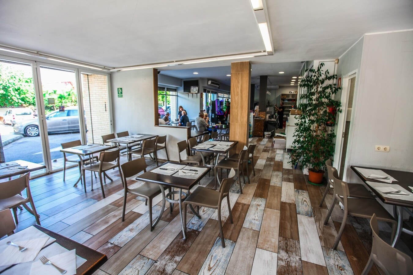 El Vendrell, TAR 43700 - - - Interior Photo - Image 2 of 3