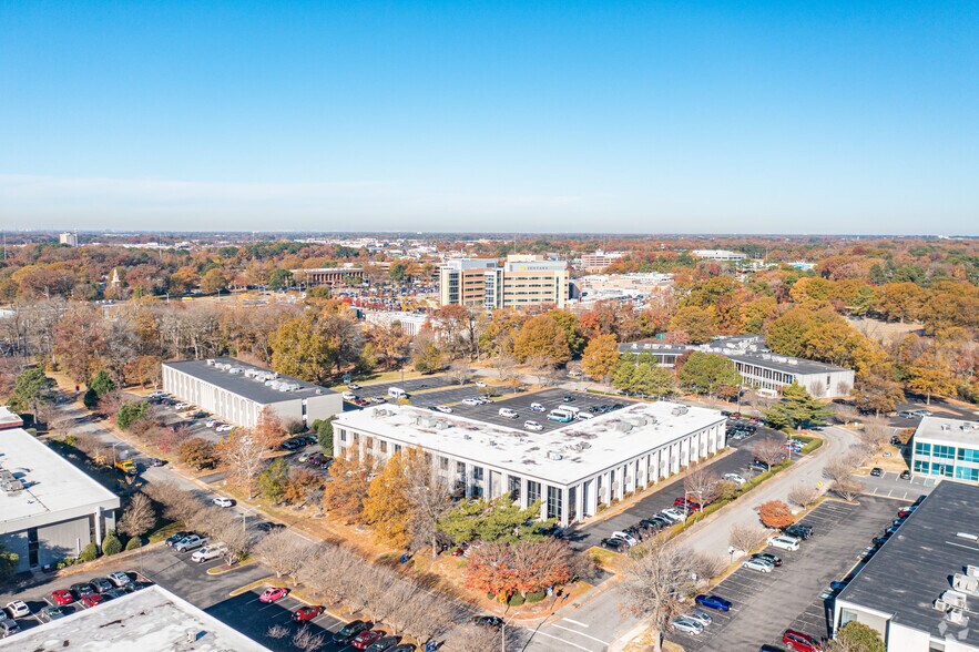 6350 Center Dr, Norfolk, VA à louer - Photo du bâtiment - Image 3 de 4