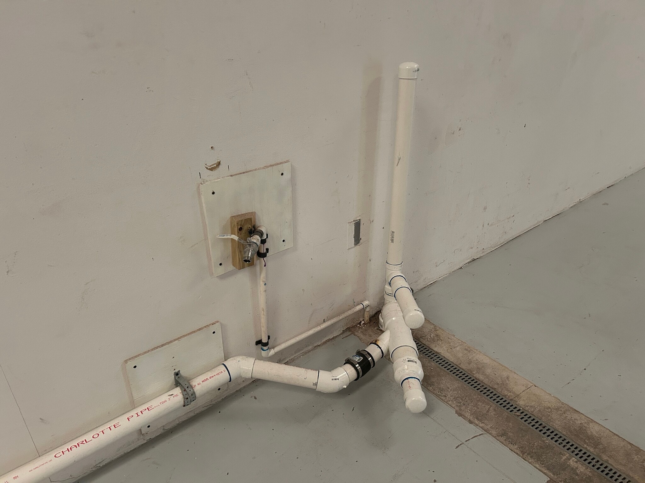 6292 Tower Ln, Sarasota, FL for lease Interior Photo- Image 1 of 11