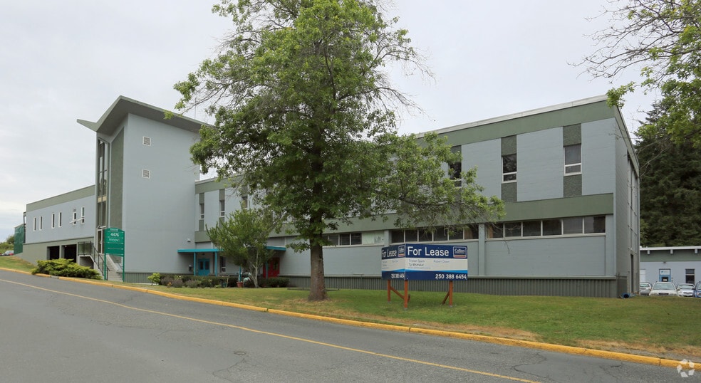 4470 Markham St, Saanich, BC for lease - Building Photo - Image 1 of 3