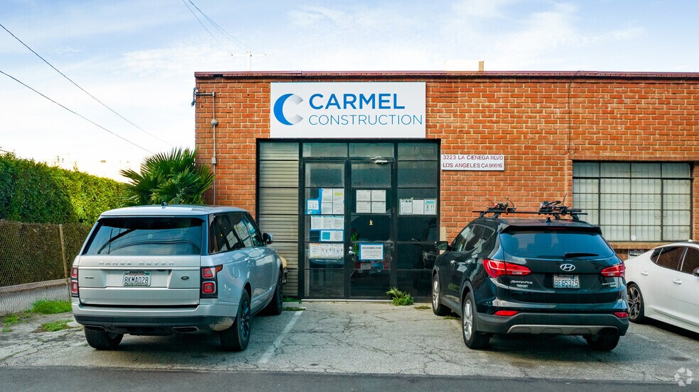 3221-3223 S La Cienega Blvd, Los Angeles, CA for lease - Building Photo - Image 3 of 9