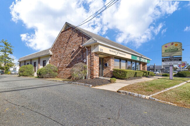 Plus de détails pour 122 Central Ave, Clark, NJ - Commerce de détail à vendre