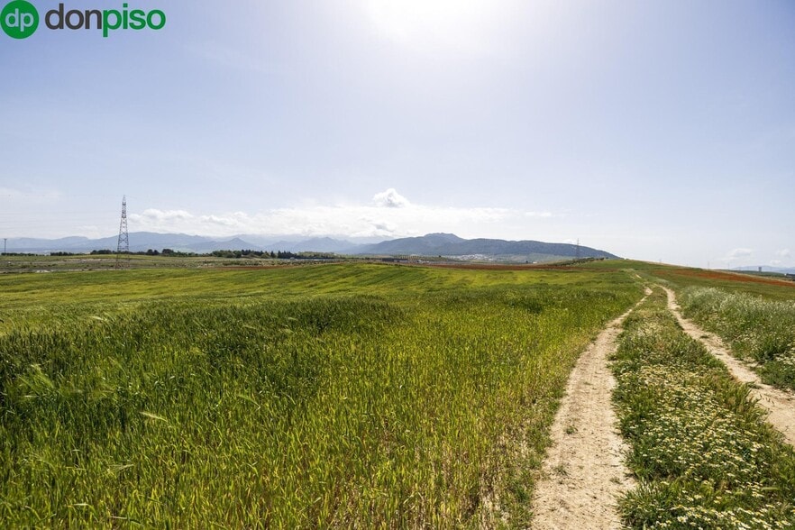 Land in Granada for sale - Building Photo - Image 1 of 25