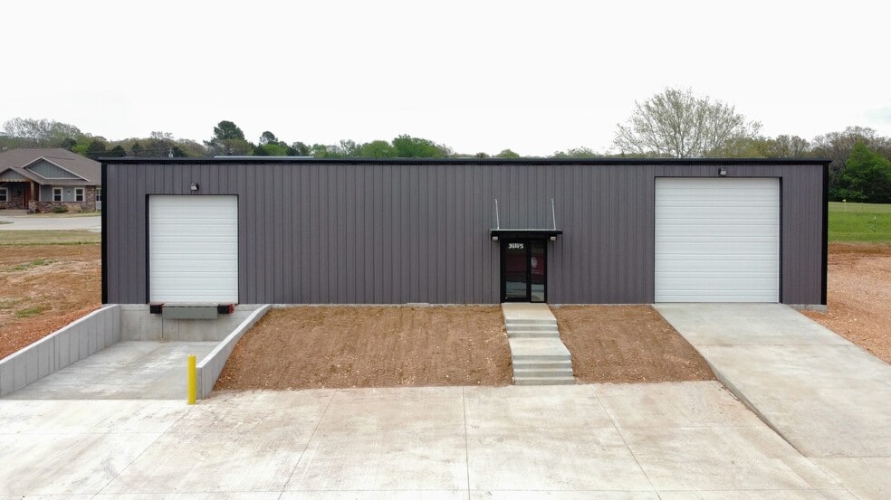 Old Wire Road & Basalt Lane, Fayetteville, AR for lease - Building Photo - Image 3 of 6
