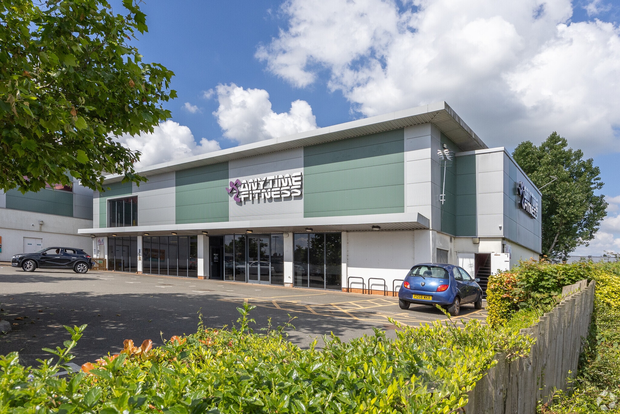 1 Princewood Rd, Corby for sale Primary Photo- Image 1 of 5