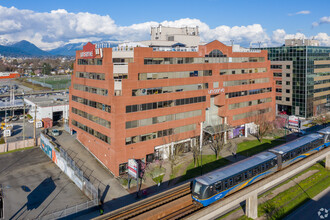 333 Terminal Ave, Vancouver, BC à louer Photo du bâtiment- Image 2 de 7