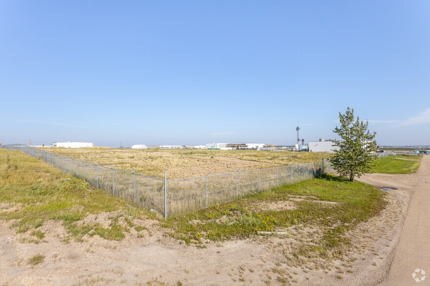 706 25 Av, Nisku, AB for lease - Building Photo - Image 3 of 3