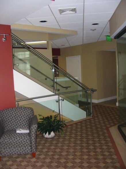 134 E Main St, Norton, MA for lease - Interior Photo - Image 2 of 4