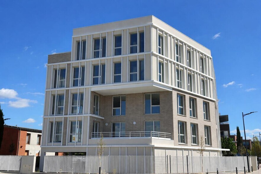 99 Bis Rue Edmond Rostand, Toulouse à vendre - Photo du bâtiment - Image 2 de 6