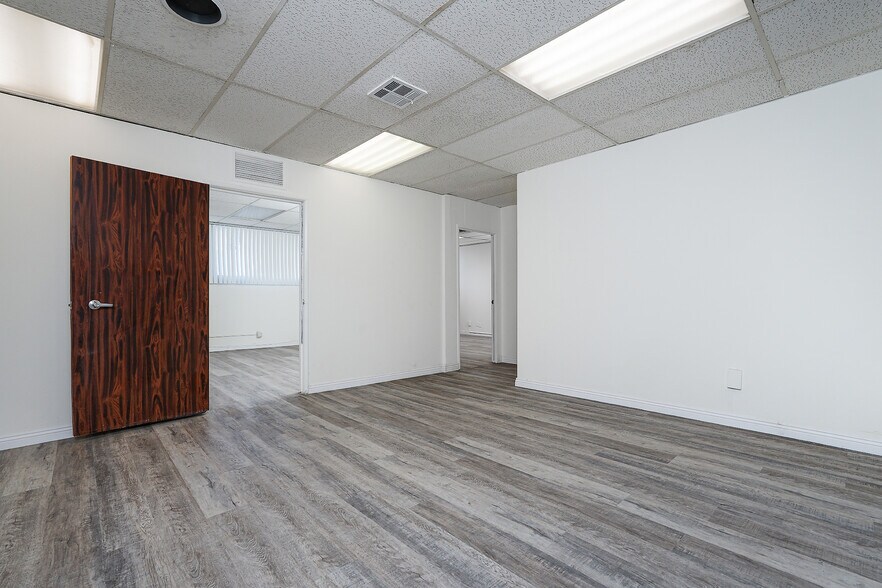 2130 Huntington Dr, South Pasadena, CA à louer - Photo intérieure - Image 2 de 9