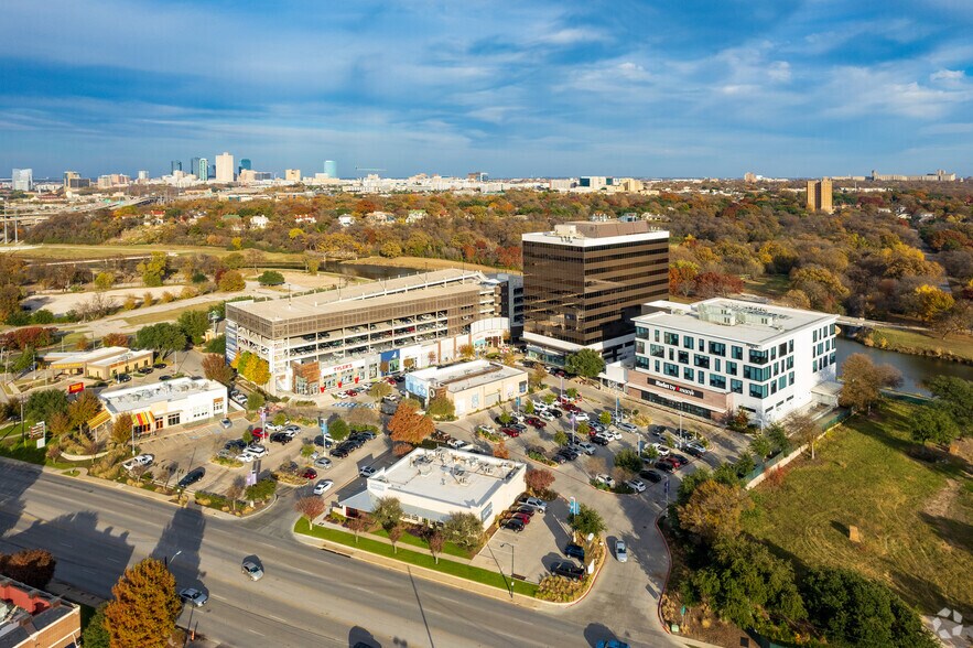 1701 River Run, Fort Worth, TX à louer - Aérien - Image 3 de 8