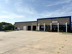 4326 SW 21st St, Oklahoma City OK - Warehouse