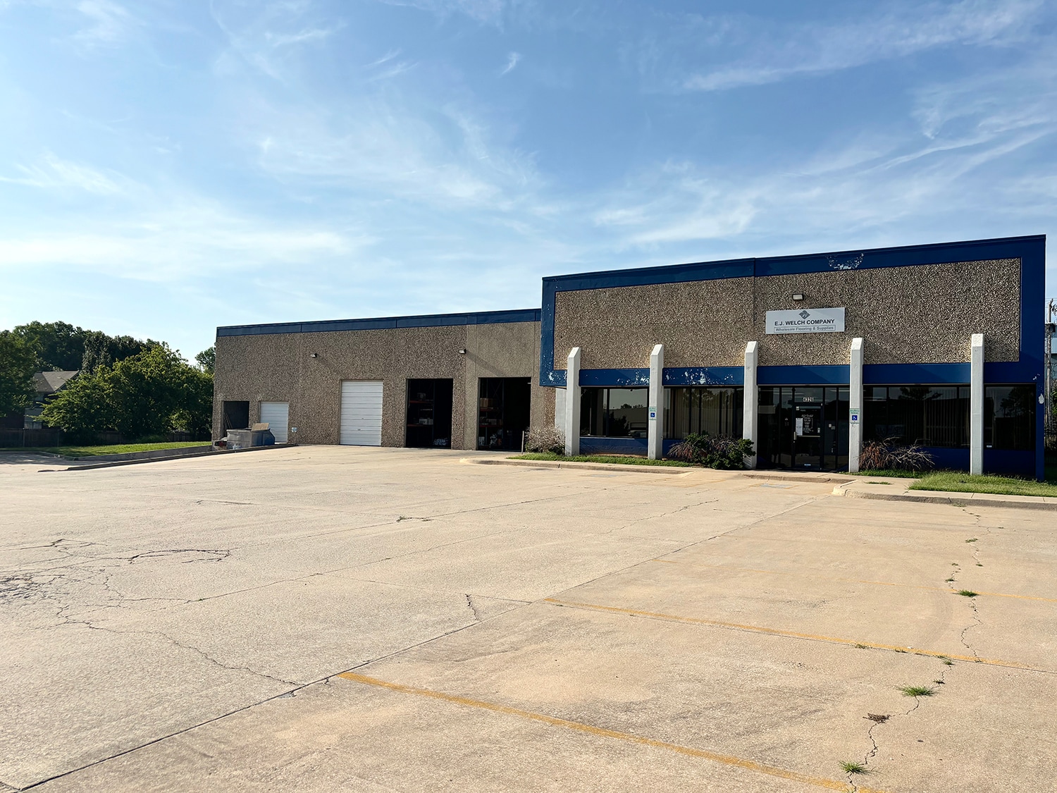 4326 SW 21st St, Oklahoma City, OK for lease Primary Photo- Image 1 of 8