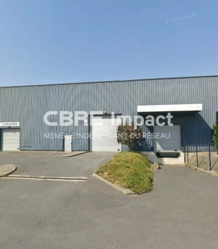 Flex in Reims for lease Building Photo- Image 1 of 2
