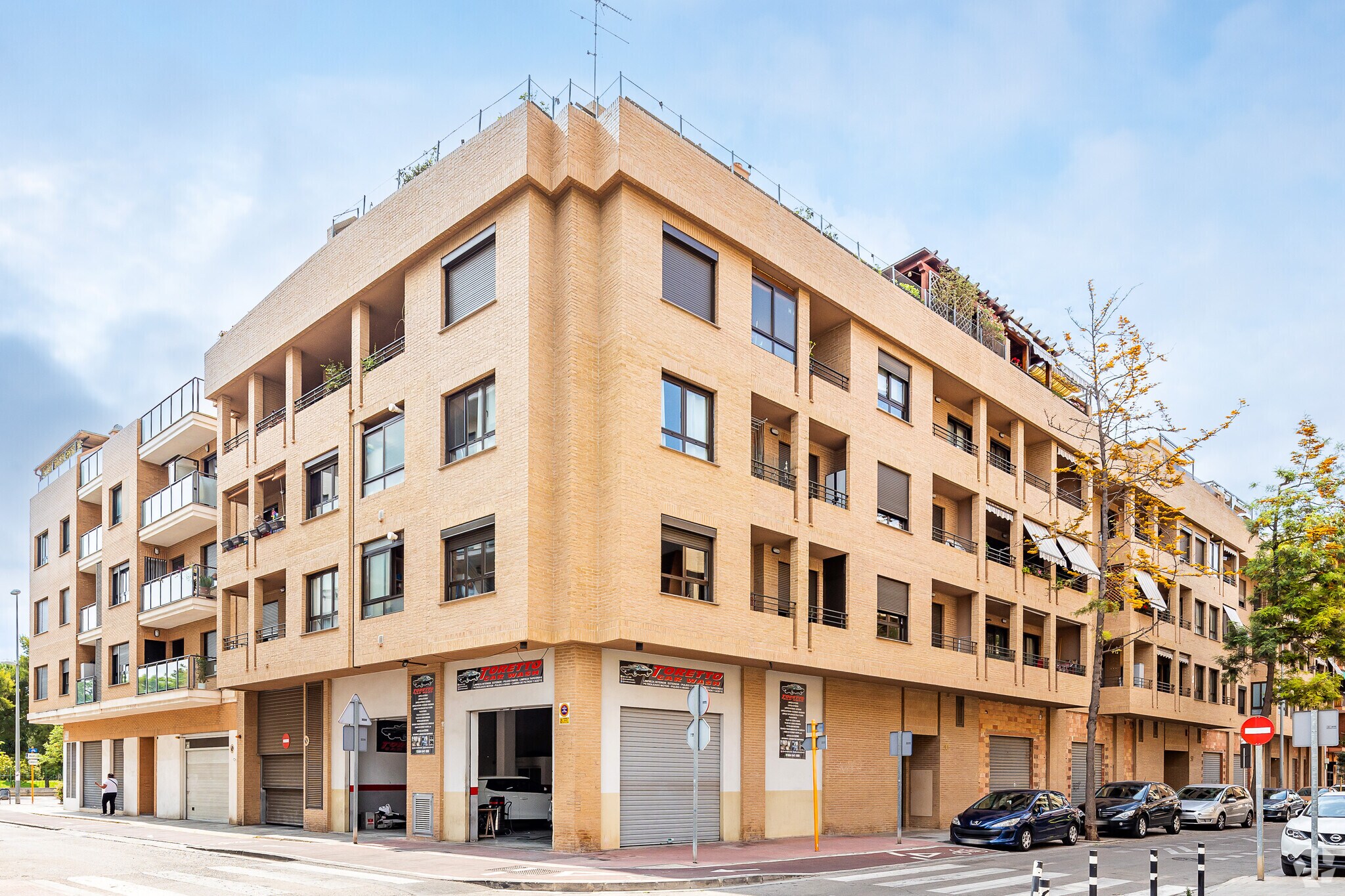 Carrer General Prim, Burjassot, Valencia for sale Primary Photo- Image 1 of 3