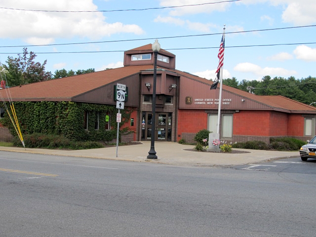 97 Main St, Corinth, NY à vendre - Photo du bâtiment - Image 1 de 1