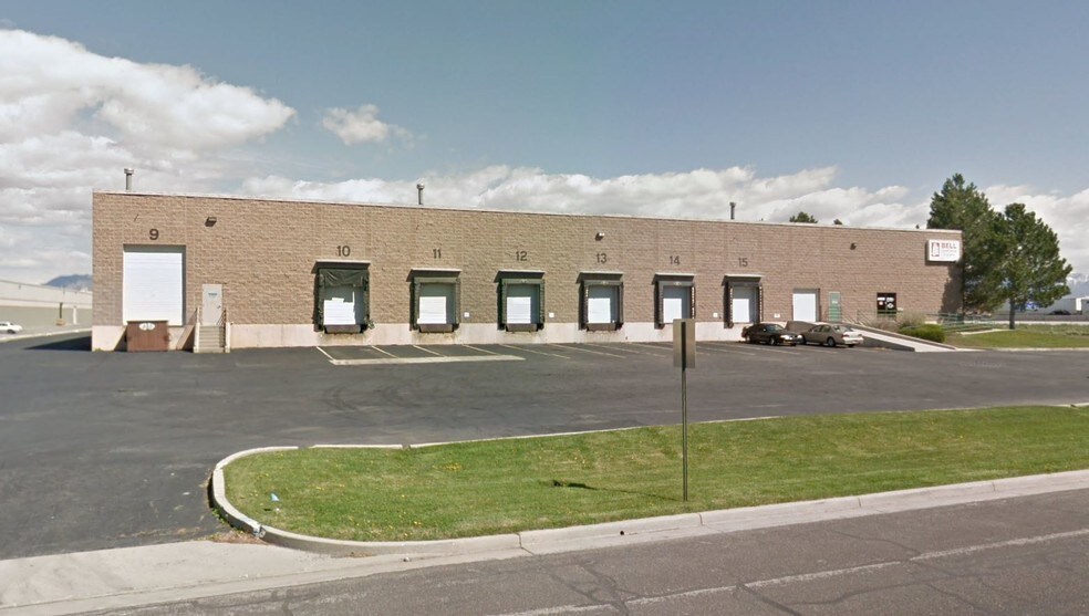 4464 W 2100 S, Salt Lake City, UT à louer - Photo du bâtiment - Image 2 de 7