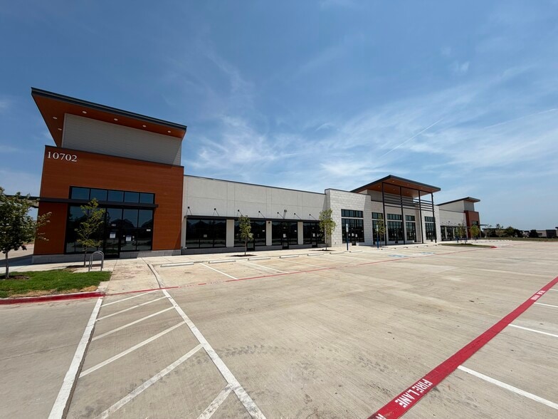 10702 Coit Rd Rd, Frisco, TX à louer - Photo du bâtiment - Image 3 de 14