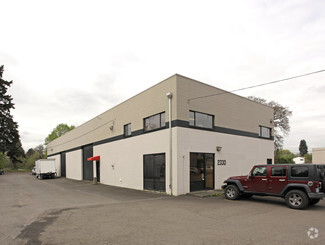 Plus de détails pour 2312-2330 SE Clatsop St, Portland, OR - Industriel à louer